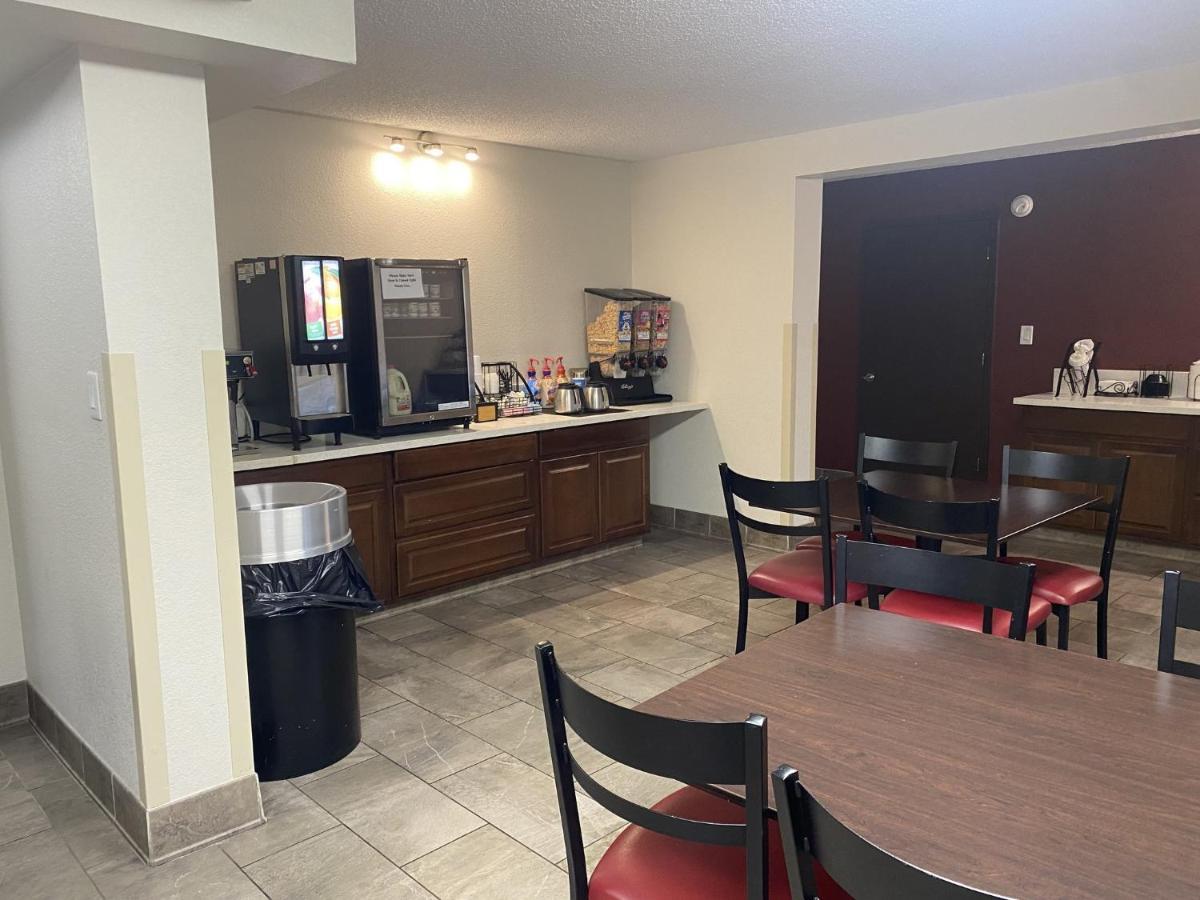 Red Roof Inn Roanoke Rapids Esterno foto